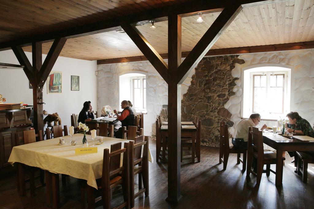 Park Hotel Bruzis Smiltene Εξωτερικό φωτογραφία