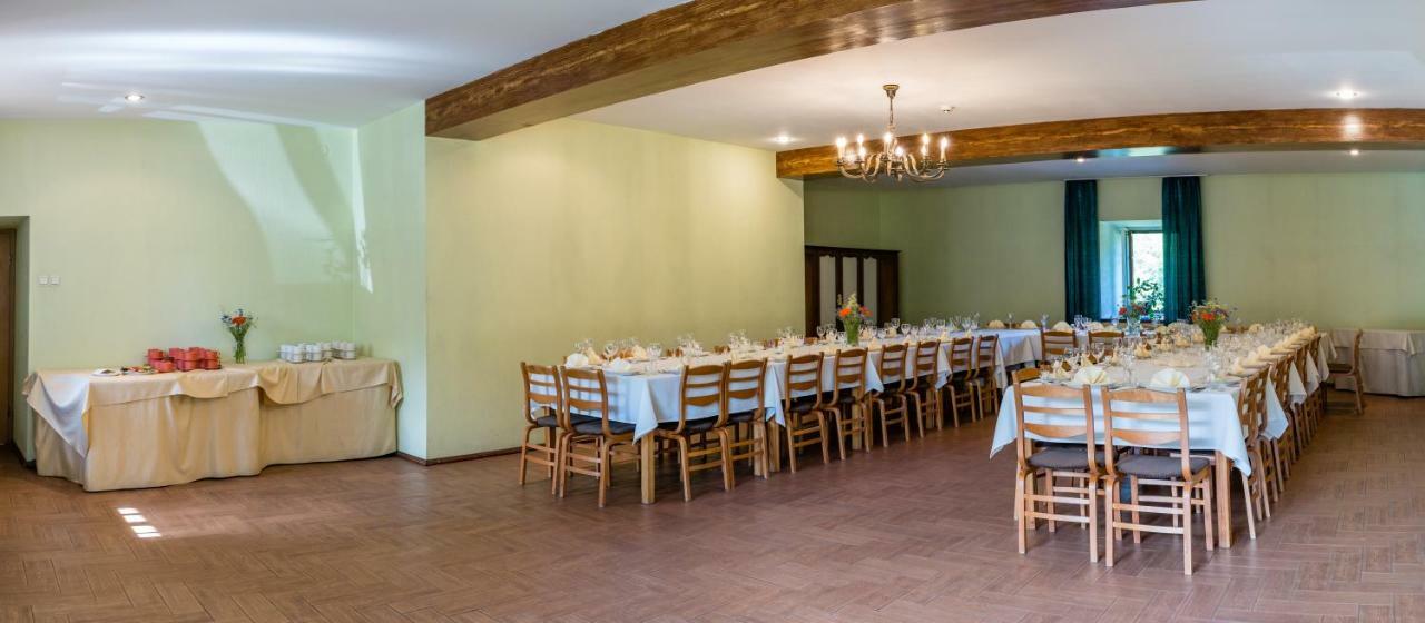 Park Hotel Bruzis Smiltene Εξωτερικό φωτογραφία